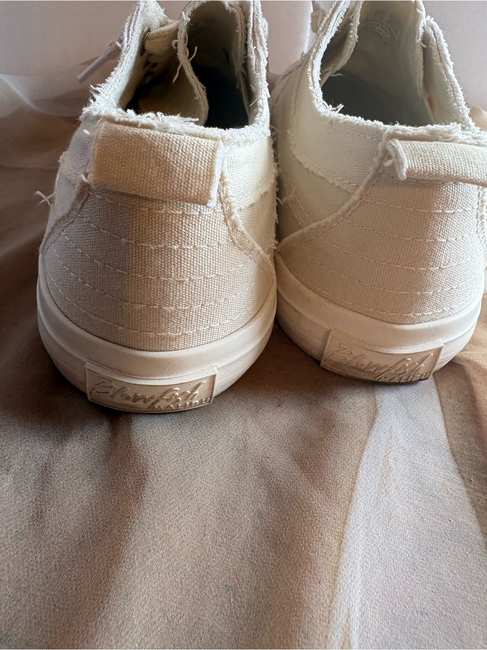 Blowfish Cream Canvas Floral Embroidered Lace-Up Sneakers - Picture 5 of 7